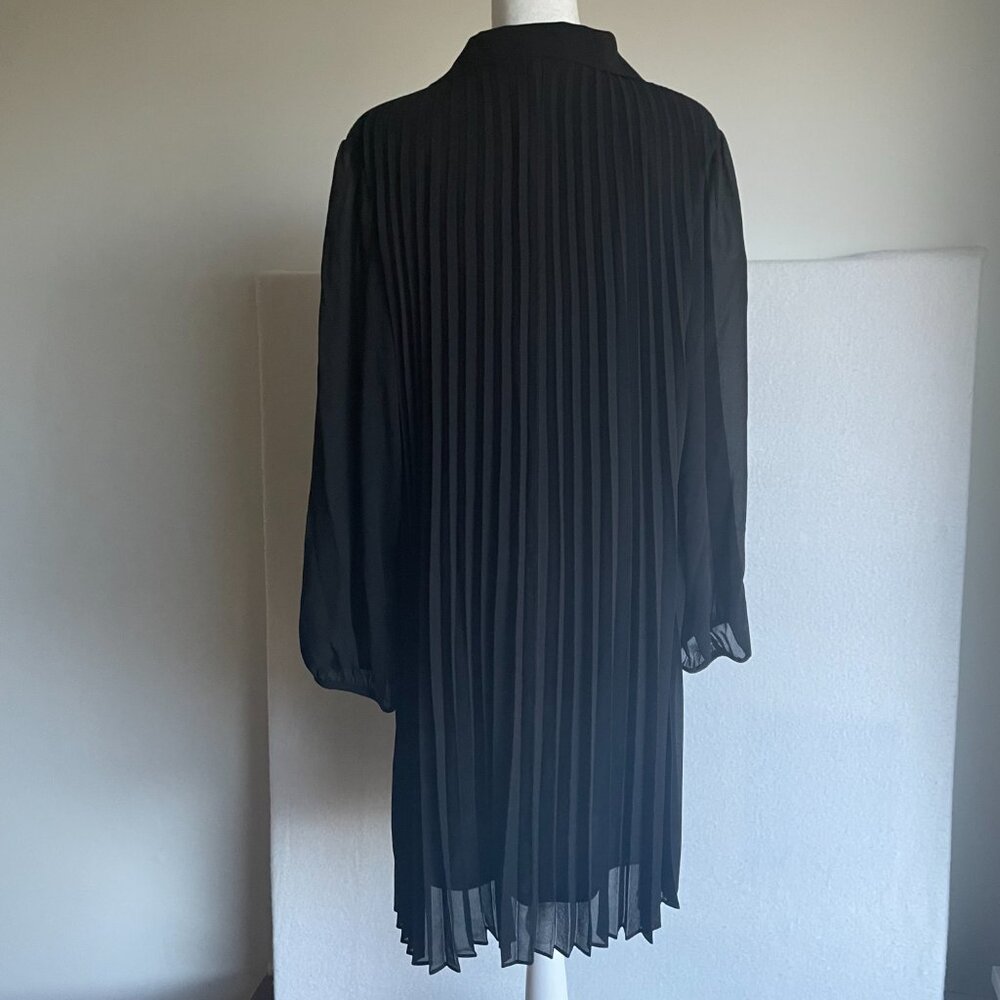 Nine West Pleated Black Dress with lining and Sheer Sleeves, Size 1X / XL - Picture 4 of 11
